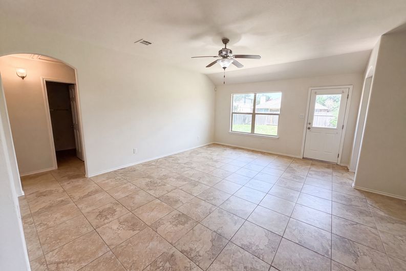 Photo 7 of 56 of 3000 Grand Mission Way, Pflugerville, TX