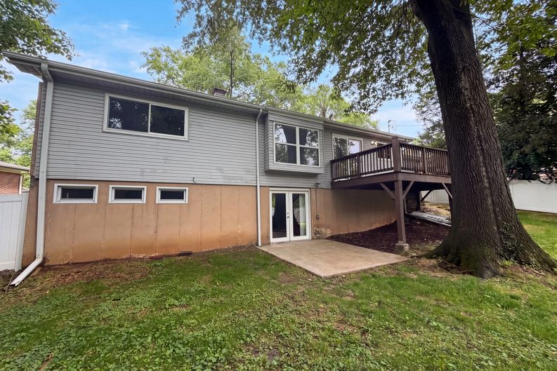 Photo 23 of 25 of 207 Renaldo Dr, Chesterfield, MO