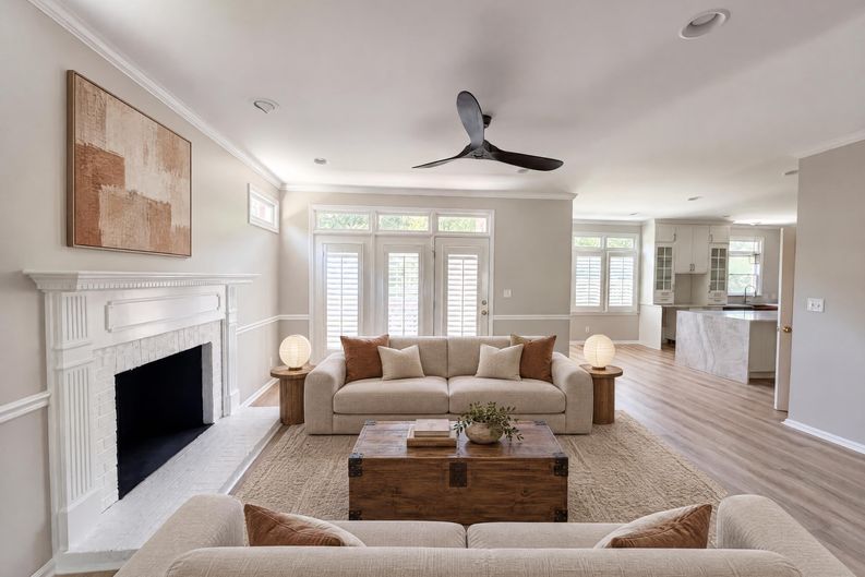 Photo 3 of 21 of 15130 Stonegreen Ln, Huntersville, NC