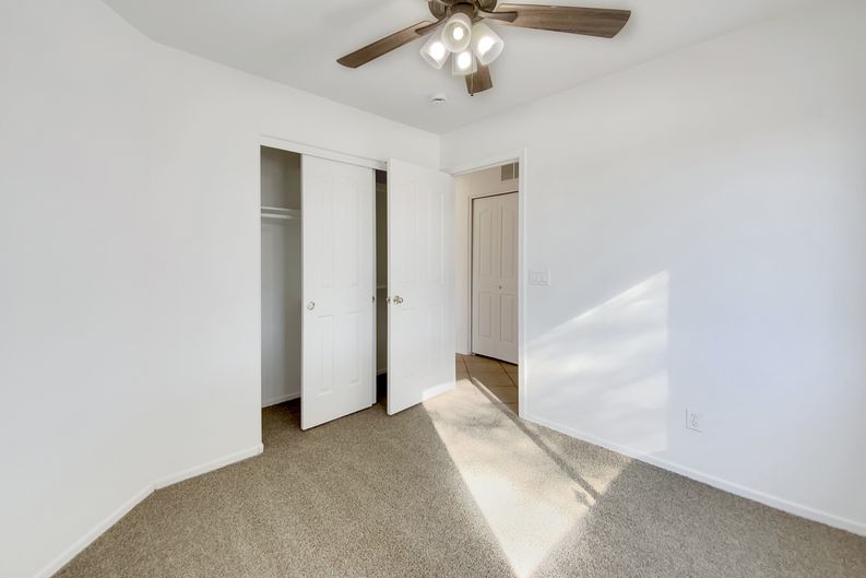 Photo 12 of 19 of 9728 E Kiva Ave, Mesa, AZ