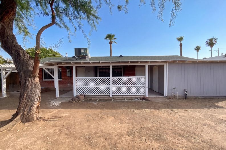 Photo 5 of 21 of 3544 W Sierra Vista Dr, Phoenix, AZ