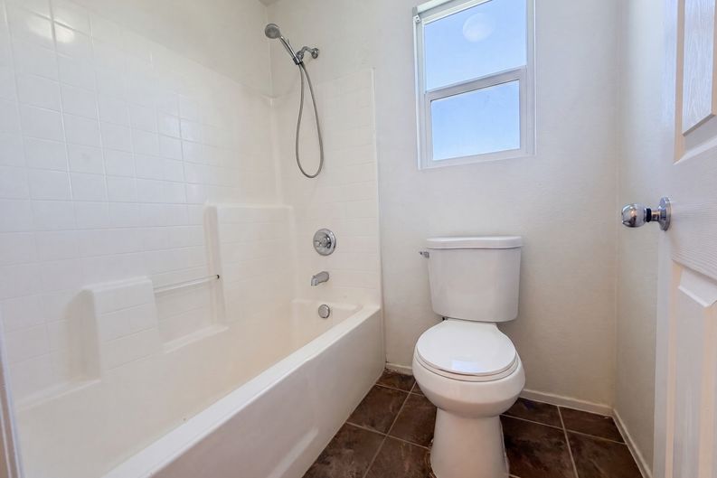 Photo 14 of 36 of 11401 Villa St, Adelanto, CA