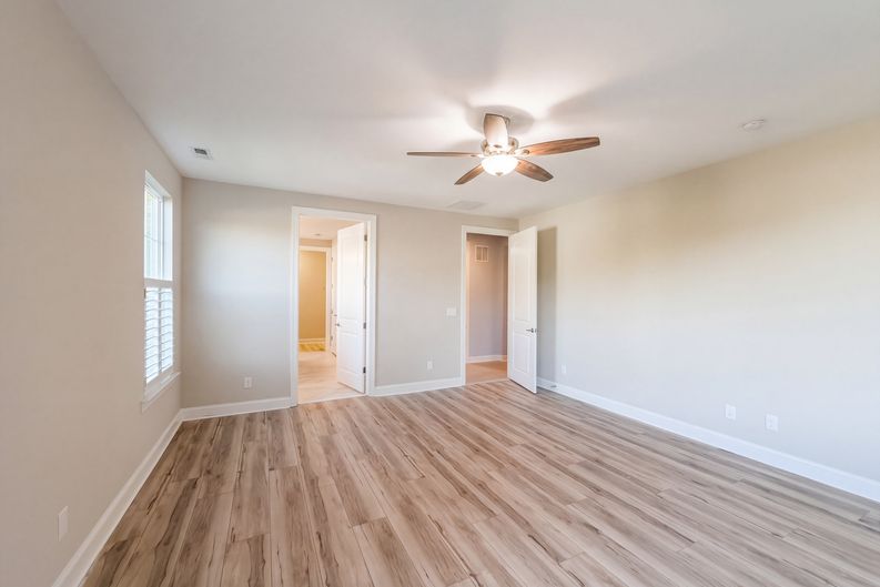 Photo 11 of 25 of 4237 Island Fox Ln, Denver, NC