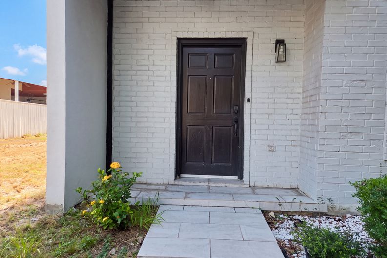 Photo 24 of 26 of 2116 S 6th St, McAllen, TX