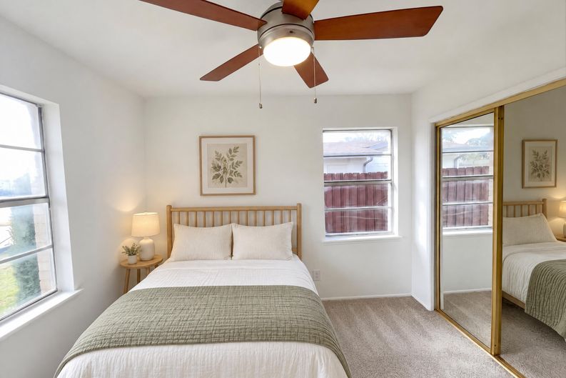 Photo 11 of 17 of 8541 Strathmore Dr, Dallas, TX