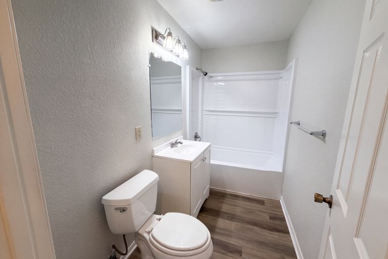 Photo 7 of 11 of 20861 Lone Eagle Rd, Apple Valley, CA