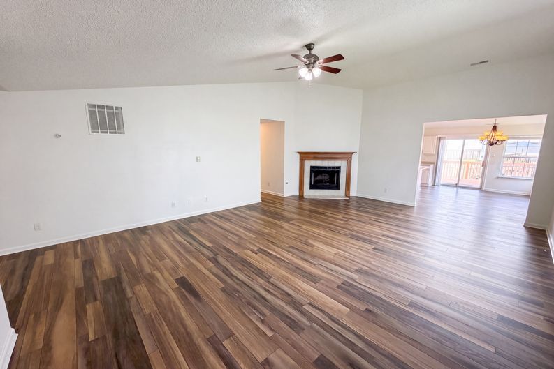 Photo 6 of 24 of 12134 Brushfield Ln, Fishers, IN
