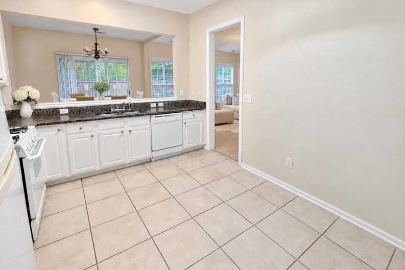 Photo 6 of 23 of 13249 Marrywood Ct, Alpharetta, GA
