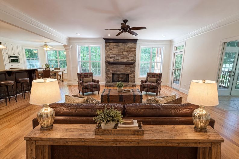 Photo 3 of 48 of 116 Crosscreek Dr, Columbia, SC