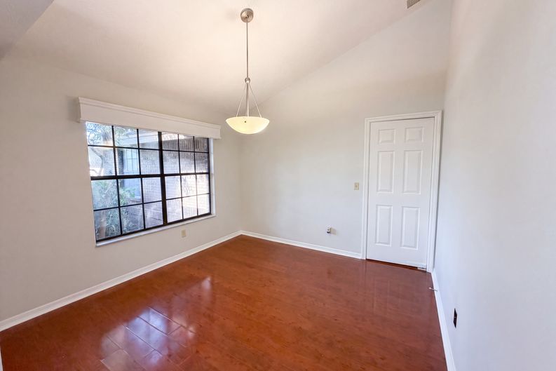 Photo 6 of 19 of 332 Sprucewood Rd, Lake Mary, FL