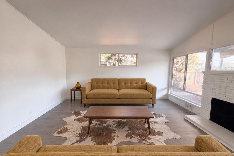 Photo 6 of 29 of 4224 Boone Ln, Sacramento, CA