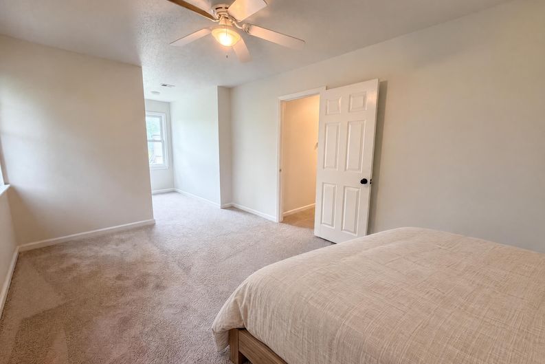 Photo 11 of 24 of 1223 6th St, Pleasant Grove, AL