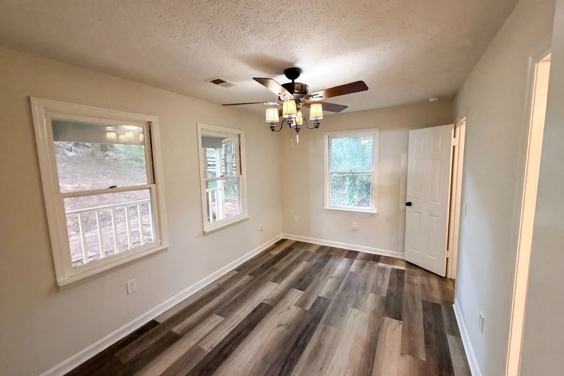Photo 8 of 18 of 9315 Dogwood Pl, Gainesville, GA