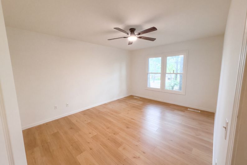 Photo 9 of 20 of 2179 E Barcelona Pl, Springfield, MO