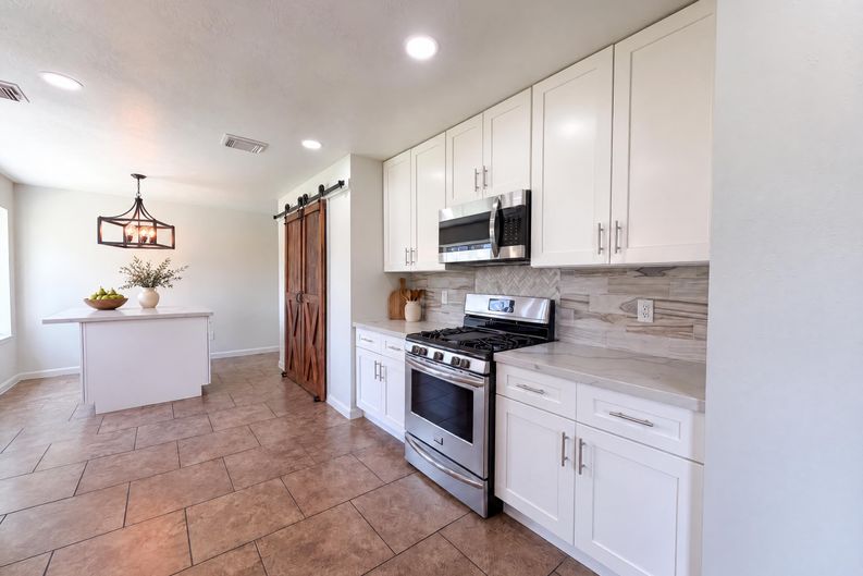 Photo 18 of 25 of 4519 S Ridgewalk Dr, Houston, TX