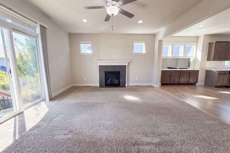 Photo 3 of 14 of 3746 SW McKinley St, Gresham, OR