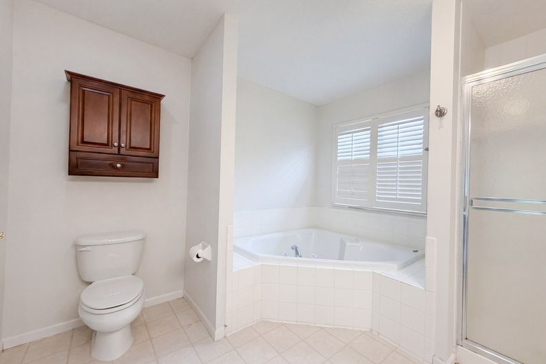 Photo 32 of 51 of 7966 Lazelle Woods Dr, Westerville, OH
