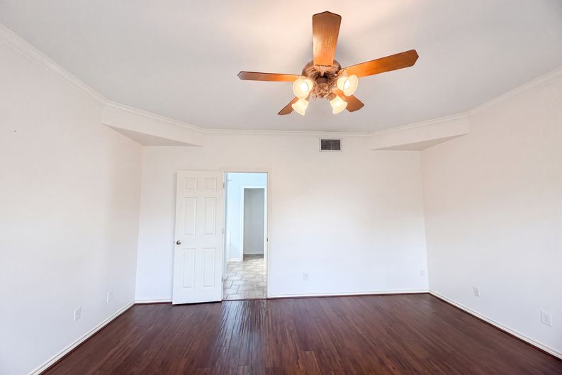 Photo 4 of 53 of 14925 Beal Dr, Corpus Christi, TX