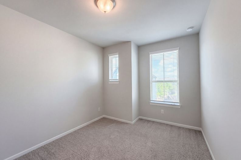 Photo 12 of 23 of 10707 Centre Forest Dr, Houston, TX