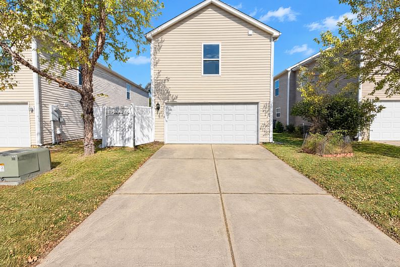 Photo 17 of 20 of 10133 Cumberland Pointe Blvd, Noblesville, IN