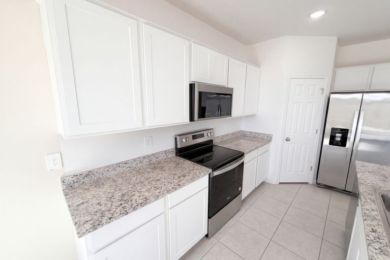 Photo 7 of 29 of 4617 S 108th Ave, Tolleson, AZ