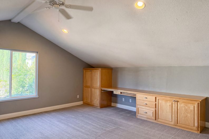 Photo 39 of 51 of 1401 Grey Owl Cir, Roseville, CA