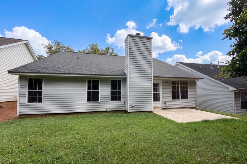 Photo 5 of 27 of 55 Lassiter Dr, Covington, GA
