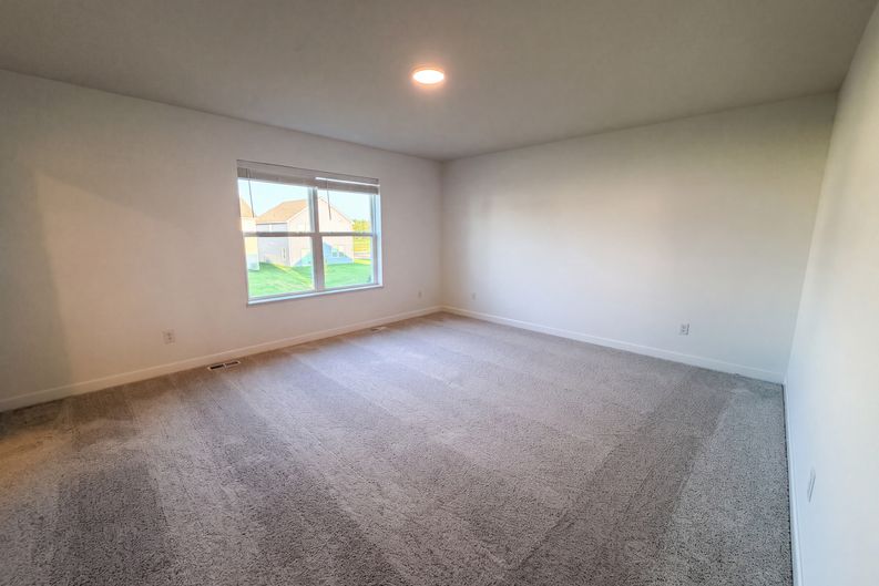 Photo 4 of 23 of 10773 Hemingway Ave S, Cottage Grove, MN