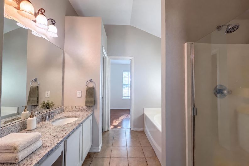 Photo 7 of 12 of 411 Tolleson Dr, Celina, TX