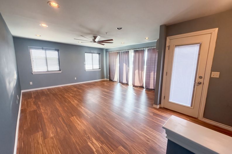 Photo 9 of 29 of 549 S Fretz Ave, Edmond, OK