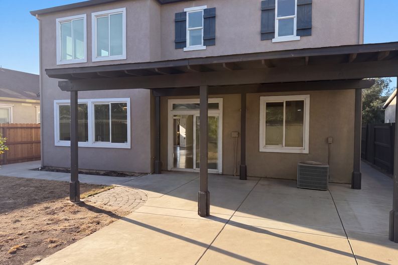 Photo 5 of 49 of 2138 Shady Forest Way, Stockton, CA