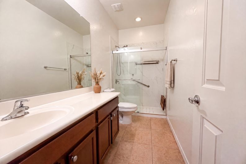Photo 15 of 18 of 875 W Ayrshire Trl, San Tan Valley, AZ