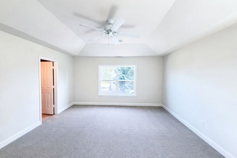 Photo 12 of 25 of 14903 Superior St, Charlotte, NC