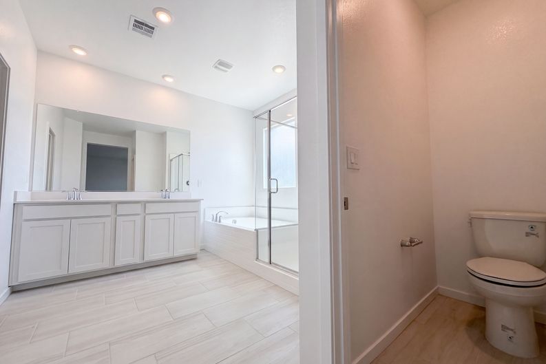 Photo 12 of 22 of 8379 W Rochelle Ave, Las Vegas, NV