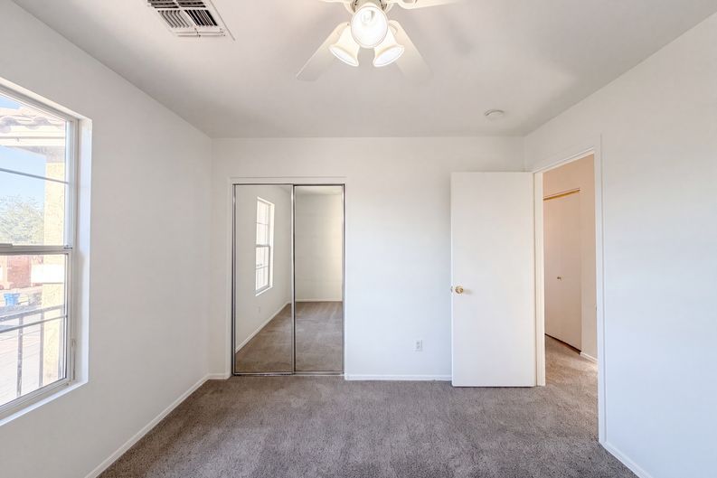Photo 14 of 50 of 1515 E Bloch Rd, Phoenix, AZ