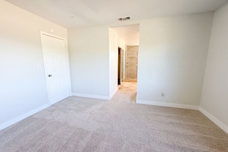 Photo 12 of 20 of 922 W Craig St, Rialto, CA