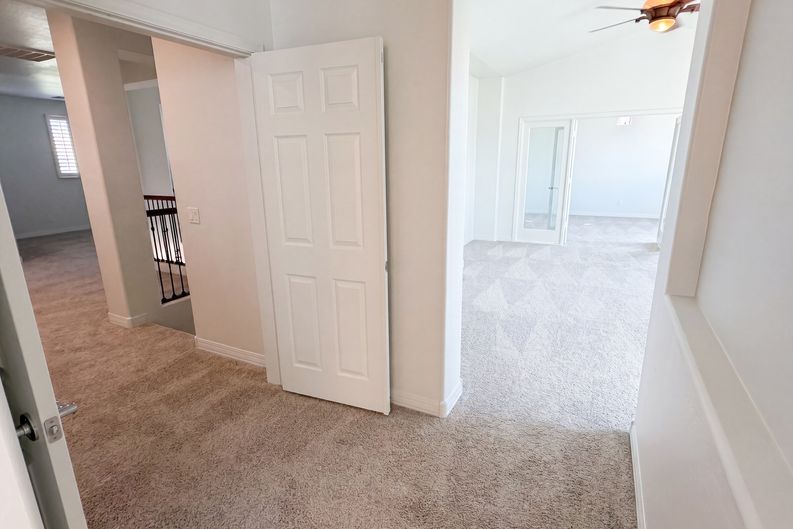 Photo 20 of 43 of 5032 W Yearling Rd, Phoenix, AZ