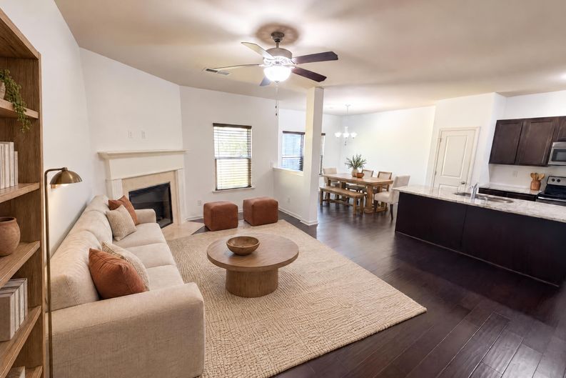 Photo 3 of 21 of 106 Southwind Cir, Newnan, GA