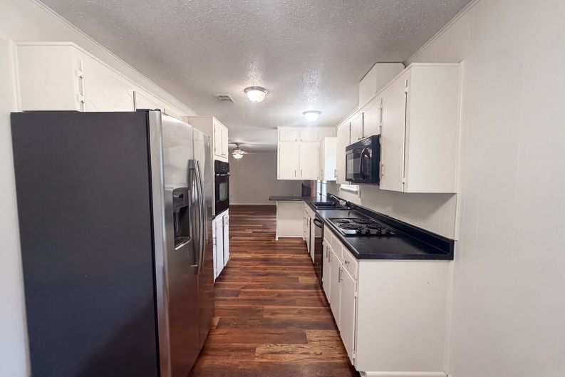 Photo 6 of 16 of 908 Laurie Ln, Copperas Cove, TX