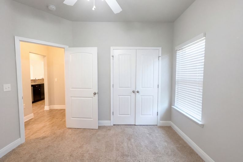 Photo 11 of 18 of 1740 Covington Ln, Foley, AL