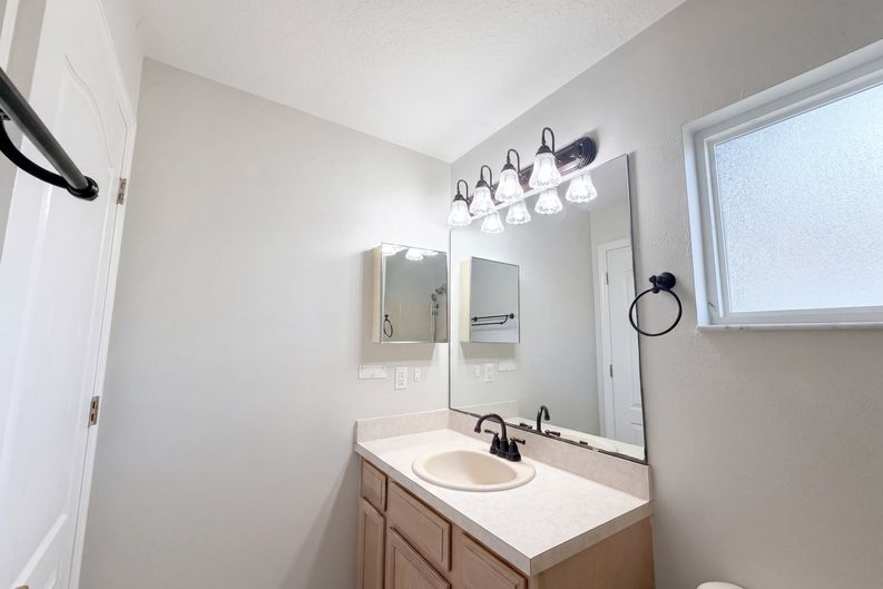Photo 14 of 20 of 1360 Wildberry Ln, Deltona, FL