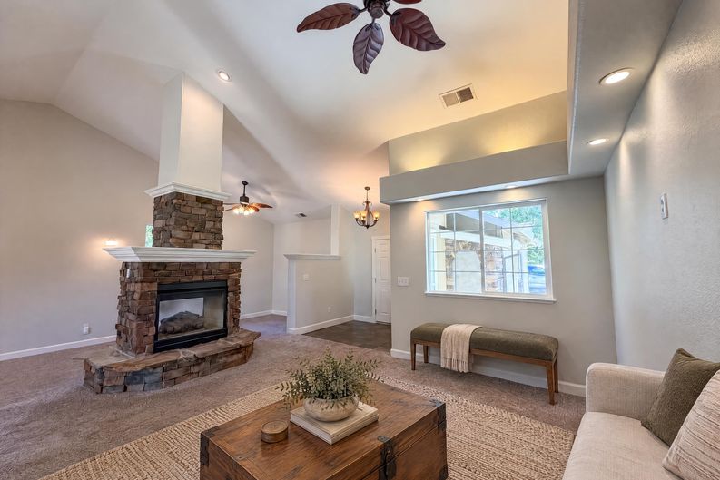 Photo 3 of 48 of 8233 Fair Way, Citrus Heights, CA