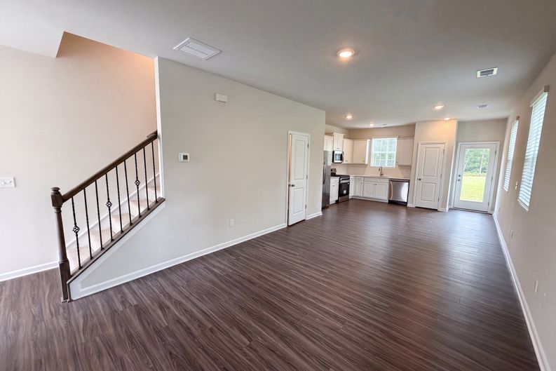 Photo 3 of 31 of 204 Socrates St, Lexington, SC