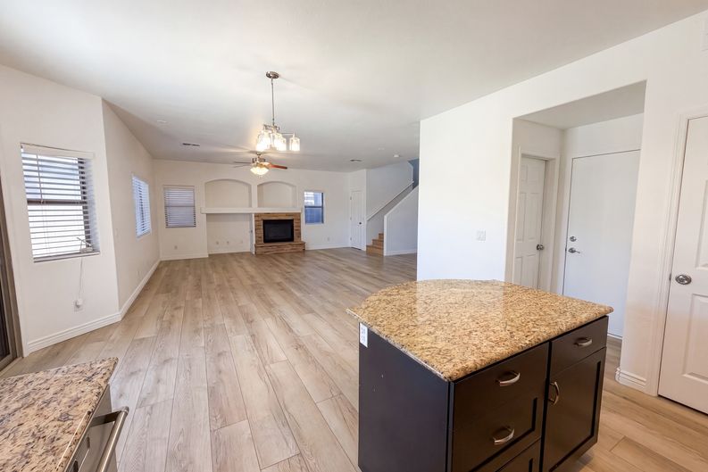 Photo 10 of 32 of 17249 W Cocopah St, Goodyear, AZ