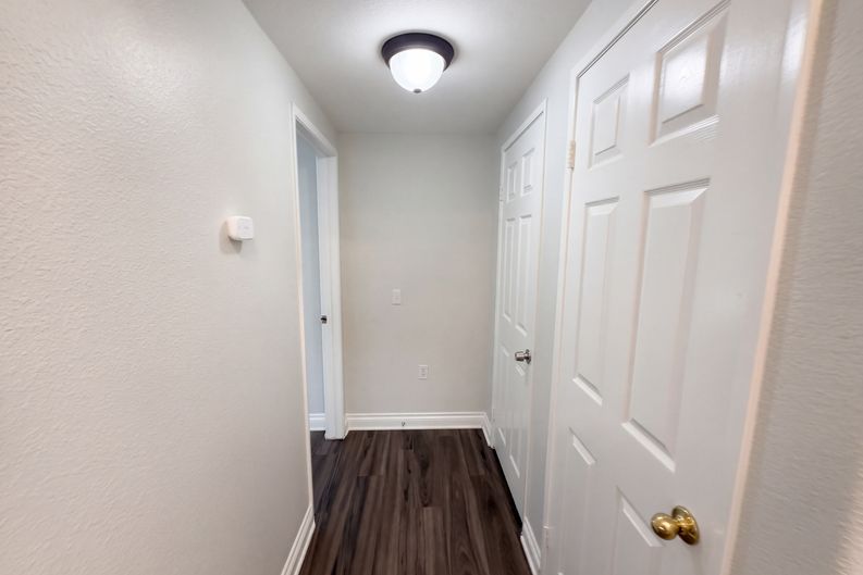 Photo 18 of 43 of 563 Tell Ln, Hemet, CA