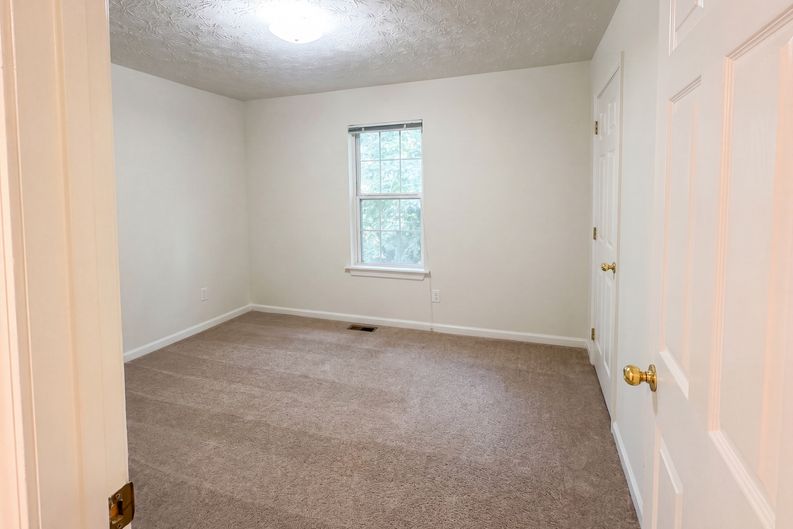 Photo 14 of 60 of 2492 Halcyon Way, Lawrenceville, GA