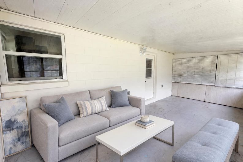 Photo 19 of 21 of 1502 Daroca Dr, Deltona, FL
