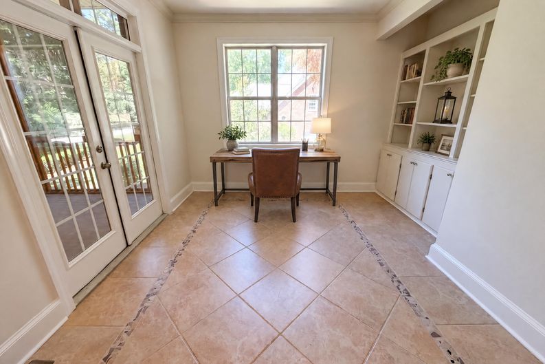 Photo 11 of 48 of 116 Crosscreek Dr, Columbia, SC