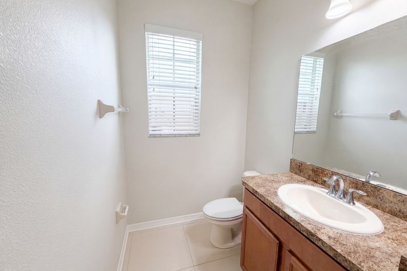 Photo 17 of 26 of 1308 Seburn Rd, Apopka, FL