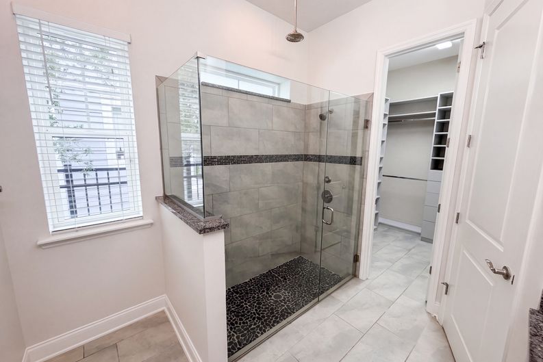 Photo 21 of 32 of 7797 Laureate Blvd, Orlando, FL